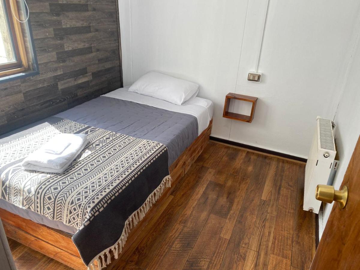 Hostal Ochen Punta Arenas Exterior foto