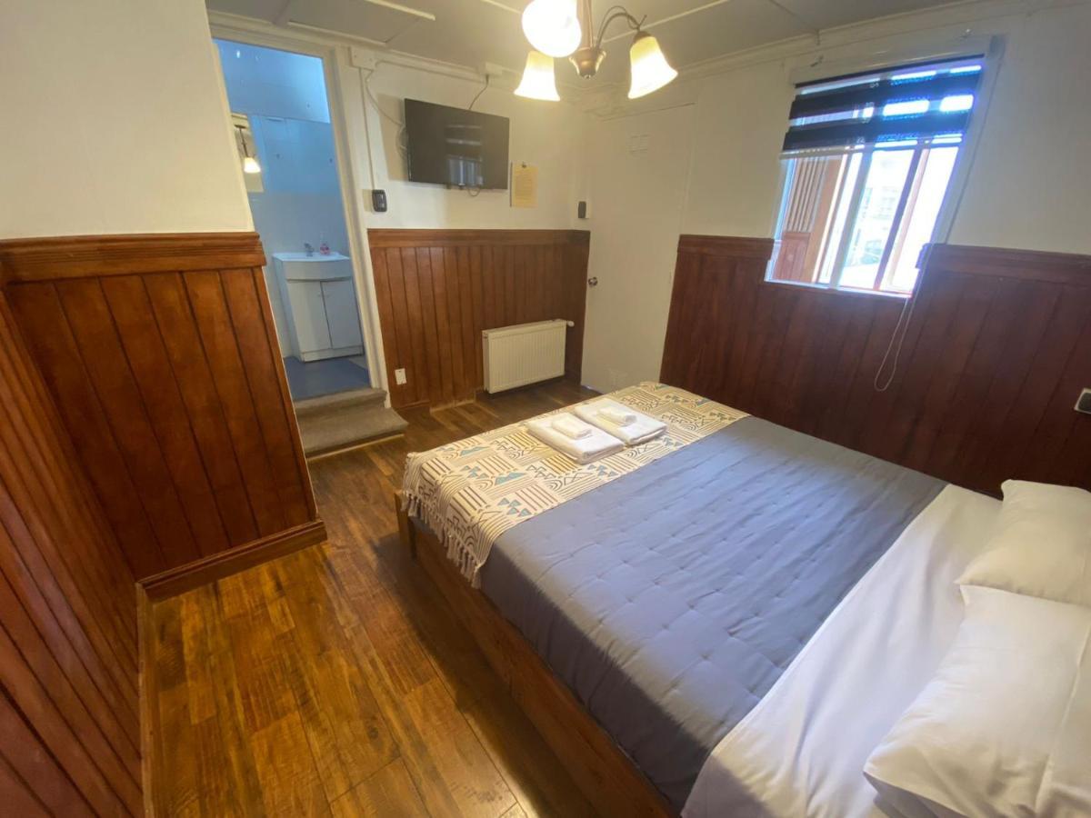 Hostal Ochen Punta Arenas Exterior foto